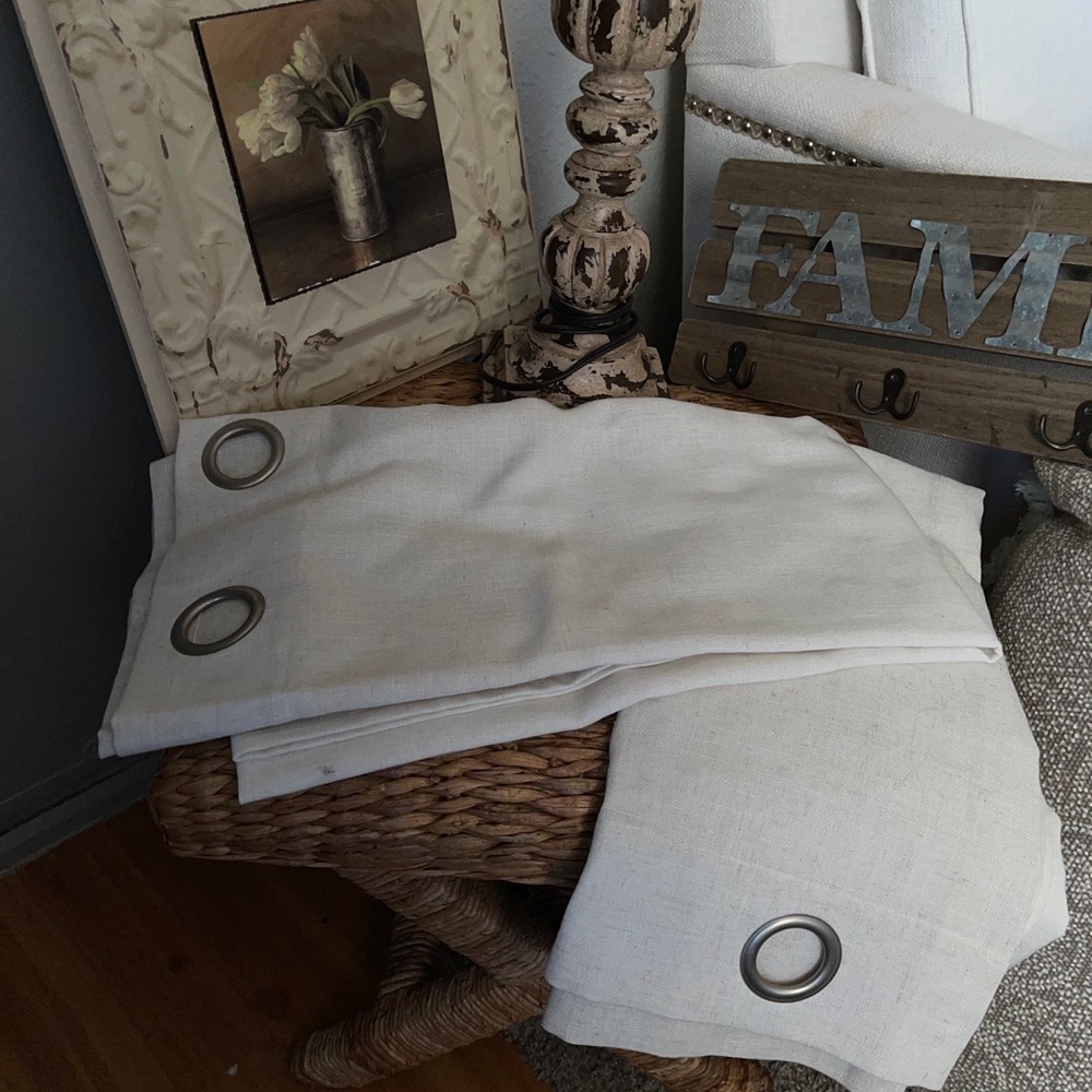 Decor - Picture 4 of 5